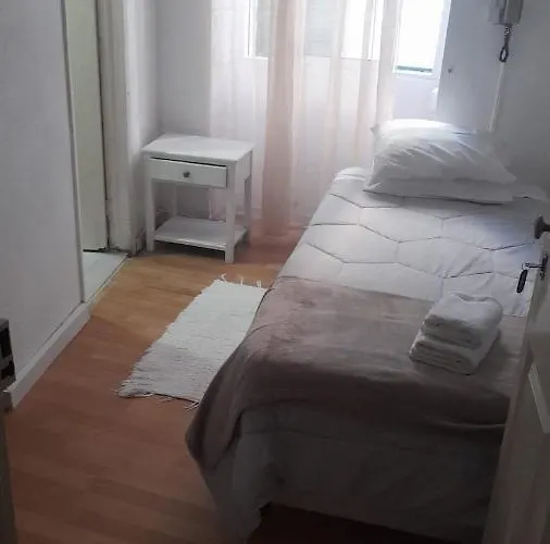 بيت ضيافة Hospedaria Por Do Sol 3*