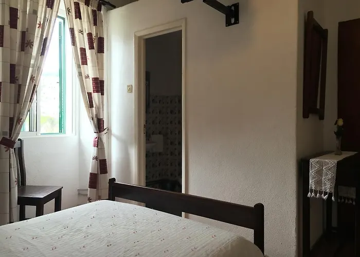 Hospedaria Por Do Sol 3*