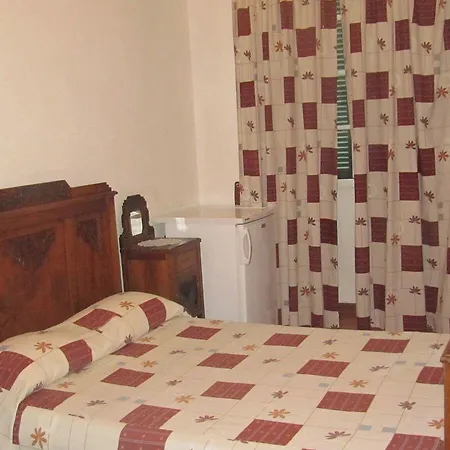 Hospedaria Por Do Sol بيت ضيافة 3*